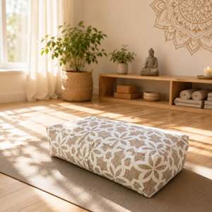Meditációs tégla jógapárna tönköly pelyvával töltve, beige-fehér, geometrikus, Játék & Sport, Sport és kikapcsolódás, Jóga, pilates, torna, Jógapárna, Varrás, MESKA