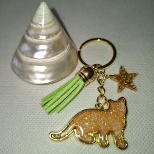 Cicás kulcstartó - táska & tok - kulcstartó & táskadísz - kulcstartó - Meska.hu