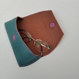 Minnie bőr szemüvegtartó tok - táska & tok - pénztárca & más tok - szemüvegtok - Meska.hu