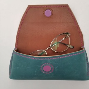 Minnie bőr szemüvegtartó tok - táska & tok - pénztárca & más tok - szemüvegtok - Meska.hu