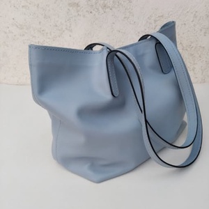 Bianka égkék marhabőr válltáska, Táska & Tok, Kézitáska & válltáska, Nagy pakolós táska, Bőrművesség, MESKA