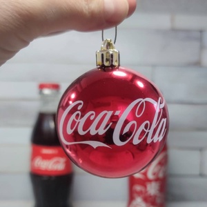 Coca Cola karácsonyi gömb fenyődísz - karácsony - karácsonyi lakásdekoráció - karácsonyfadíszek - Meska.hu