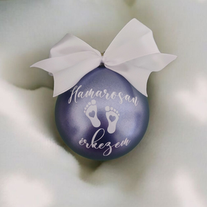 Babaváró karácsonyi gömb (fiús) - karácsony - karácsonyi lakásdekoráció - karácsonyfadíszek - Meska.hu