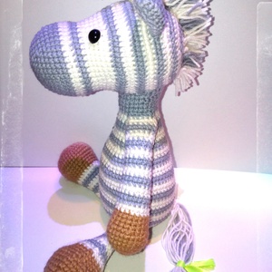Zéno a zebra - amigurumi - Meska.hu