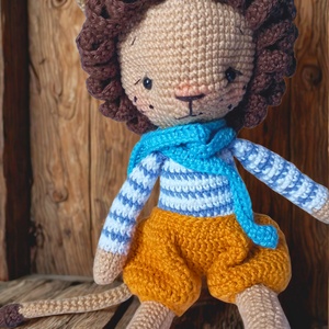 Roar királyfi � Prémium horgolt amigurumi oroszlán (28-29 cm), Játék & Sport, Plüssállat & Játékfigura, Oroszlán, Horgolás, Varrás, MESKA
