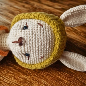 Hoppy nyuszi � PréMIUM horgolt nyuszifiú forgatható fejjel, cuki őszi ruhában (24 cm), Játék & Sport, Plüssállat & Játékfigura, Nyuszi, Horgolás, Varrás, MESKA