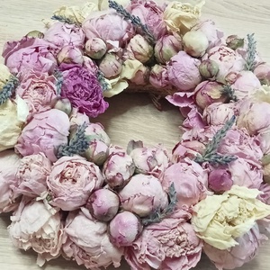 Peonias romantikus, ajtódísz ,koszorú,kopogtató, Otthon & Életmód, Dekoráció, Ajtó- és ablak dekoráció, Ajtódísz & Kopogtató, Virágkötés, MESKA