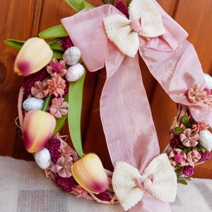 Tulipános tavasz ajtódísz, koszorú, kopogtato , Otthon & Életmód, Dekoráció, Ajtó- és ablak dekoráció, Ajtódísz & Kopogtató, Virágkötés, MESKA