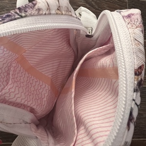 Virágmintás kistáska - táska & tok - kézitáska & válltáska - vállon átvethető táska - Meska.hu