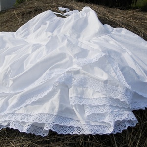 2 fodros alsószoknya, fehér néptánc szoknya -  népi ruha, népviselet kellék -  - Meska.hu