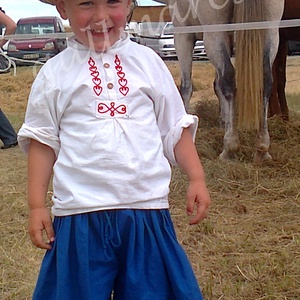 Sujtásos szíves baba ing, gyerek paraszting, fiú keresztelő ruha, népi ünneplő ingecske - baba - mama - babaruházat - keresztelő ruha - Meska.hu