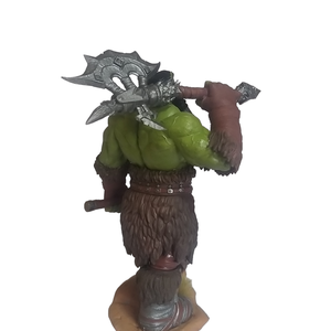 world of warcraft thrall orc szobor - otthon & életmód - dekoráció - asztal és polc dekoráció - asztaldísz - Meska.hu
