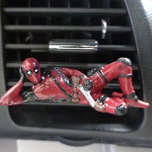 Deadpool szobor, Otthon & Életmód, Dekoráció, Asztal és polc dekoráció, Asztaldísz, Mindenmás, MESKA