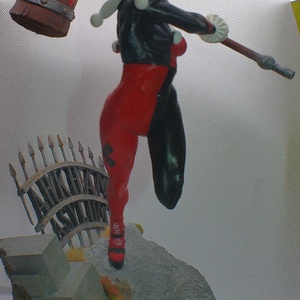 Harley Quinn szobor - otthon & életmód - dekoráció - asztal és polc dekoráció - asztaldísz - Meska.hu