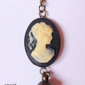 Fekete-fehér kámea nyaklánc fekete bojttal - ékszer - nyaklánc - bojtos nyaklánc - Meska.hu