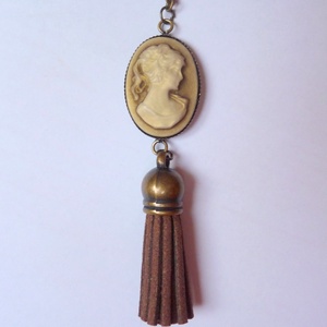 Barna-bézs kámea nyaklánc barna bojttal, Ékszer, Nyaklánc, Bojtos nyaklánc, Ékszerkészítés, MESKA