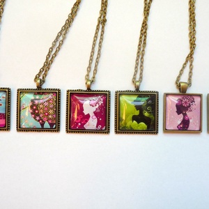 Zöld-fekete trendi csajos nyaklánc - ékszer - nyaklánc - medálos nyaklánc - Meska.hu