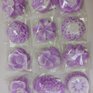 Mini szappan virágos képeslap, többféle variáció - esküvő - emlék & ajándék - köszönőajándék - Meska.hu