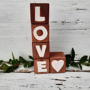 LOVE- dekor fakockák, fotózási kellék, névre szóló kocks, Esküvő, Emlék & Ajándék, Doboz, Festett tárgyak, Meska