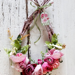 Virágos rózsaszínű venyige tojáskoszorú, húsvéti ajtódísz, kopogtató, tavaszi dekoráció - Meska.hu