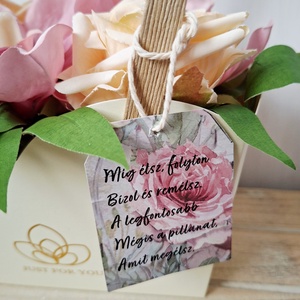 Tökéletes Pillanat!  Orchideás rózsás virágtáska, táskacsokor  ünnepi alkalmakra, virágdoboz, Anyák napja, Ballagás - otthon & életmód - dekoráció - virágdísz és tartó - virágbox, virágdoboz - Meska.hu