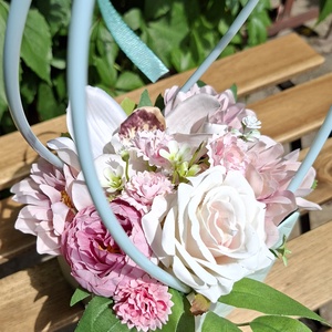 B o l d o g  P i l l a n a t- Orchideás menta virágtáska, táskacsokor ünnepi alkalmakra Azonnal vihető! - otthon & életmód - dekoráció - virágdísz és tartó - csokor & virágdísz - Meska.hu