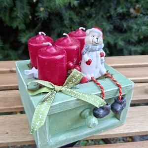 Mackó karácsonya -adventi fiók, gyertyadísz, adventi asztali dísz - karácsony - adventi díszek - adventi koszorú - Meska.hu