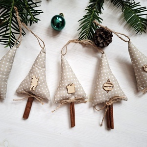 Fahéjillat- fenyők fahéjjal- karácsonyi country dekoráció, díszek 5db bézs - Meska.hu