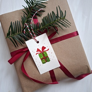 Karácsonyi díszben- 6db- kézzel festett karácsonyi ajándékkísérő, dekoráció - karácsony - karácsonyi lakásdekoráció - karácsonyfadíszek - Meska.hu