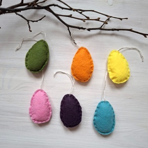 Színes filctojások- húsvéti díszek, függő díszek, dekoráció,, Ünnepi díszek, dekorációk, Húsvéti díszek és dekorációk, Húsvéti tojásfadíszek, Varrás, MESKA