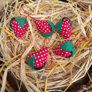 Szamócák, eprek 5db tavaszi dekoráció - ünnepi díszek, dekorációk - húsvéti díszek és dekorációk - húsvéti asztaldíszek - Meska.hu