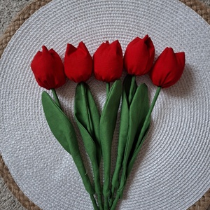 LEFOGLALVA -Textil tulipános csomag -tulipánok és koszorú rendelésre - Meska.hu