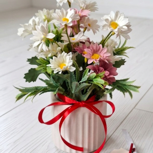 Margarétás virágkaspó- asztaldísz, virágdísz ünnepi alkalmakra, - Meska.hu