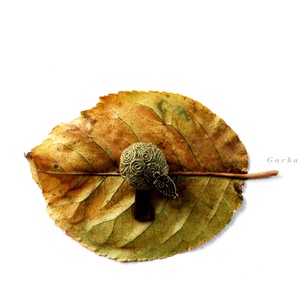Fa bross - ékszer - kitűző és bross - kitűző - Meska.hu