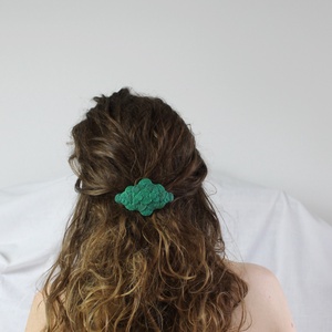 Zöld színű  hajcsat, fülbevalóval - Meska.hu