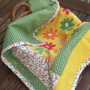 Textilszalvéta pogácsáskosárba patchwork módra - Meska.hu
