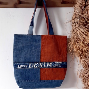 Farmer válltáska felirattal, kordbársonnyal kombinálva, különböző színű fülekkel, farmer tote bag - Meska.hu