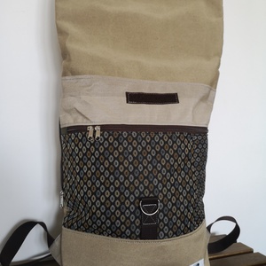Beige vízálló rolltop hátizsák - táska & tok - hátizsák - hátizsák - Meska.hu