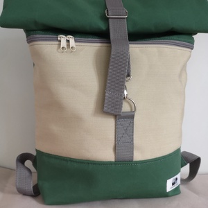 Zöld-beige vízálló rolltop hátizsák, Táska & Tok, Hátizsák, Roll top hátizsák, Varrás, MESKA