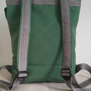 Zöld-beige vízálló rolltop hátizsák - táska & tok - hátizsák - roll top hátizsák - Meska.hu
