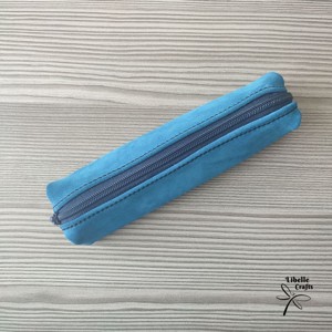 Kék bőrből készült tolltartó - otthon & életmód - papír, írószer - tolltartó & ceruzatekercs - Meska.hu