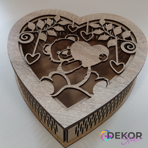 Macis szivecskés ajándékdoboz, Otthon & Életmód, Dekoráció, Asztal és polc dekoráció, Díszdoboz, Famegmunkálás, Gravírozás, pirográfia, MESKA