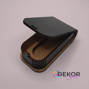 Fa pendrive tartó doboz  praktikus és elegáns megoldás USB tárolására - otthon & életmód - papír, írószer - ajándékozás kellékei - ajándékkísérő - Meska.hu