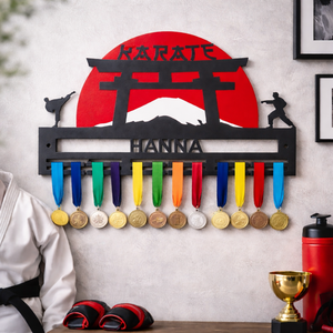 Éremtartó egyedi névvel karatés érmekhez - otthon & életmód - dekoráció - fali és függő dekoráció - éremtartó - Meska.hu
