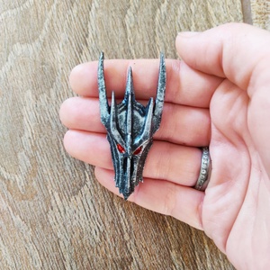 Sauron mágnes vagy kitűző, hűtőmágnes, Gyűrűk Ura, Hobbit, szülinap, ajándék - otthon & életmód - dekoráció - dísztárgy - Meska.hu