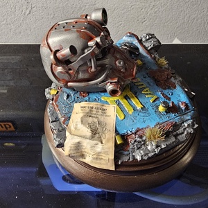 Fallout T-60 mini dioráma, kézzel festve - otthon & életmód - dekoráció - asztal és polc dekoráció - asztaldísz - Meska.hu