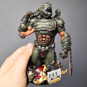 Doom Slayer szobor, resin, kézzel festve, Otthon & Életmód, Dekoráció, Asztal és polc dekoráció, Könyvszobor, Festett tárgyak, Mindenmás, MESKA