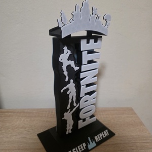 Fortnite fejhallgató tartó � egyedi 3D nyomtatott kivitel - otthon & életmód - dekoráció - asztal és polc dekoráció - asztaldísz - Meska.hu