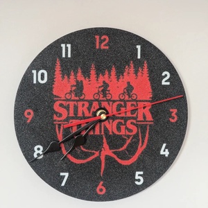 Stranger Things falióra  egyedi 3D nyomtatott kivitel, Otthon & Életmód, Dekoráció, Fali és függő dekoráció, Falióra & óra, Mindenmás, MESKA