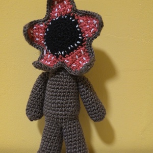 Demogorgon Amigurumi - Stranger Things  - játék & sport - plüssállat & játékfigura - más figura - Meska.hu